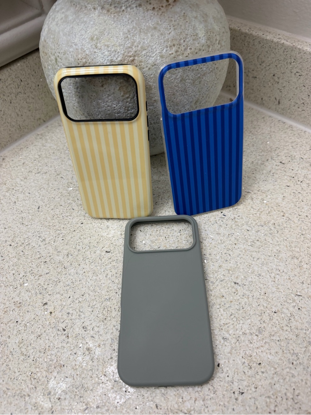 iPhone 17 pro max case bundle - Picture 5 of 5